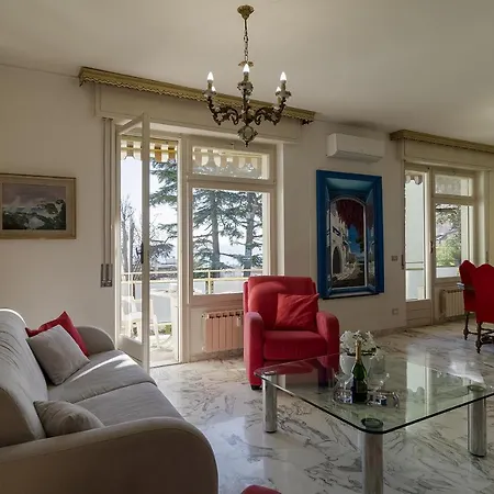 Portosole Roomy Garden Flat Διαμέρισμα