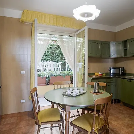 Portosole Roomy Garden Flat Σαν Ρέμο